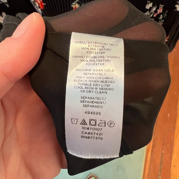 Black floral pleated chiffon top | Ann Taylor | Size L - Picture 3 of 3